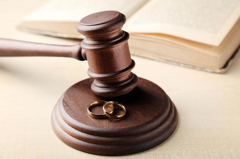 Experienced North Carolina Family Lawyer Guides You Through the Process of Divorce